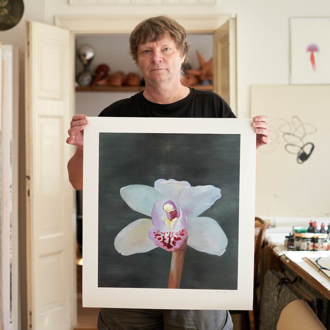 Holding the print
